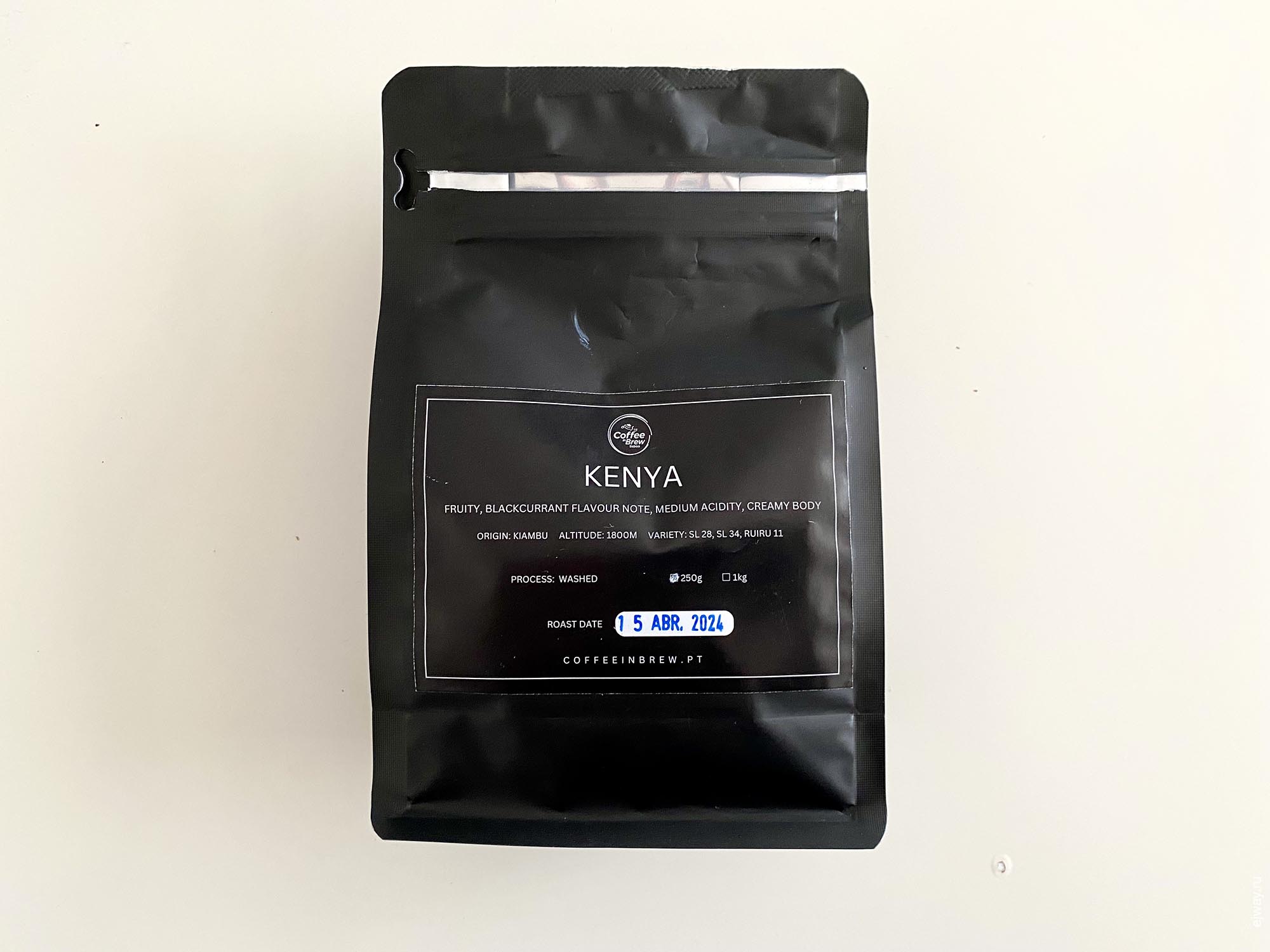 Португалия, Лиссабон, Kenya. Kiambu. Coffee in Brew