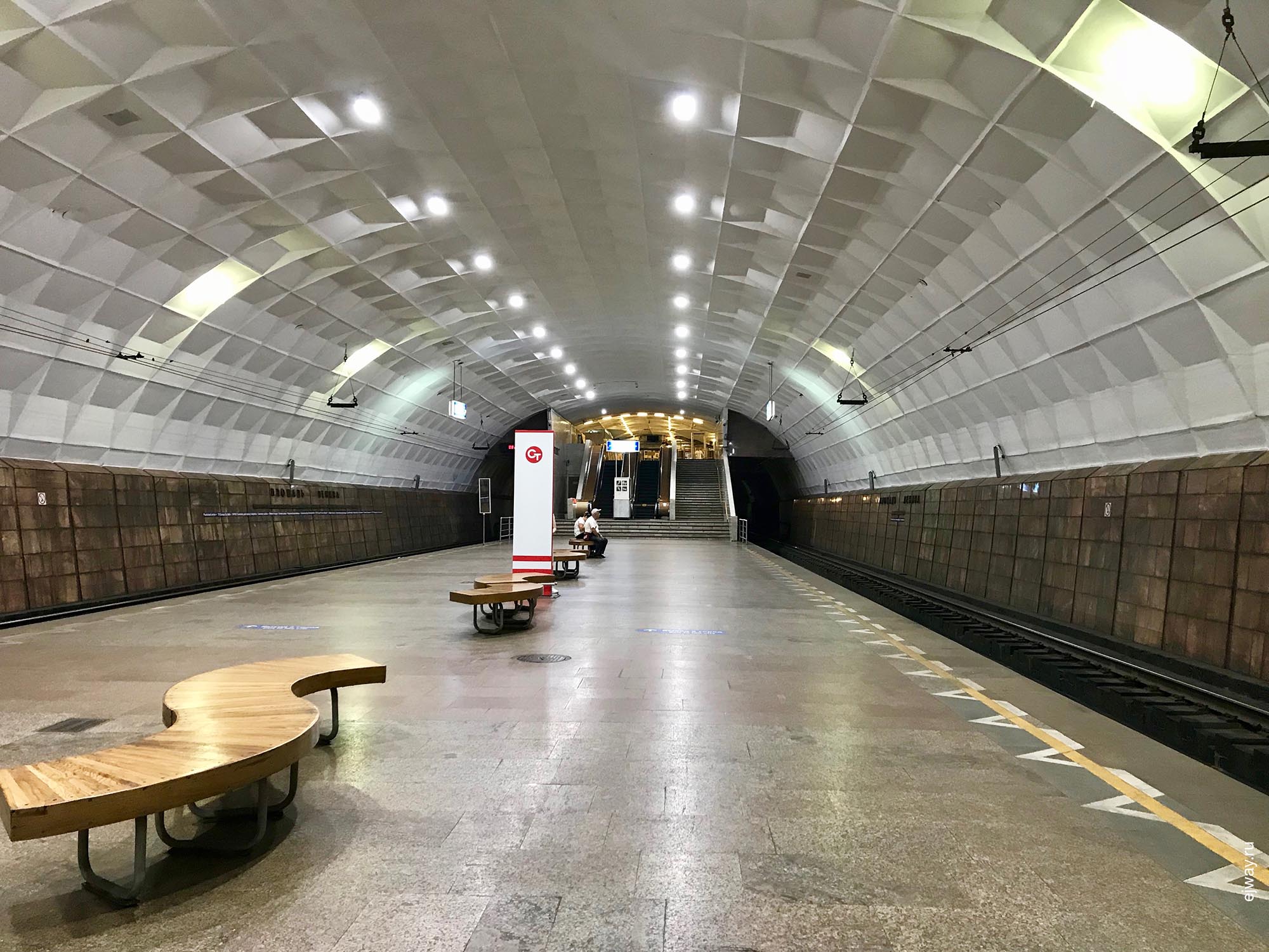 Россия, Волгоград, Трамвай в метро, ejway.ru, станция, метро